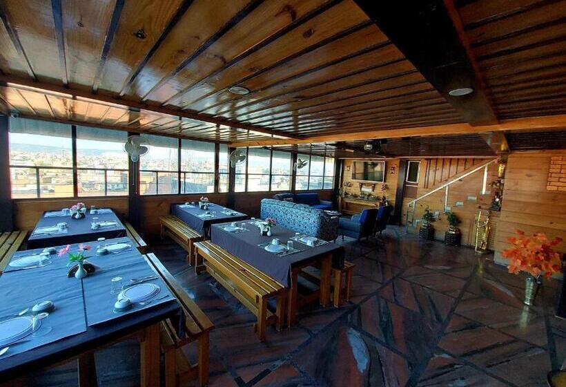 فندق The Lodge B&b