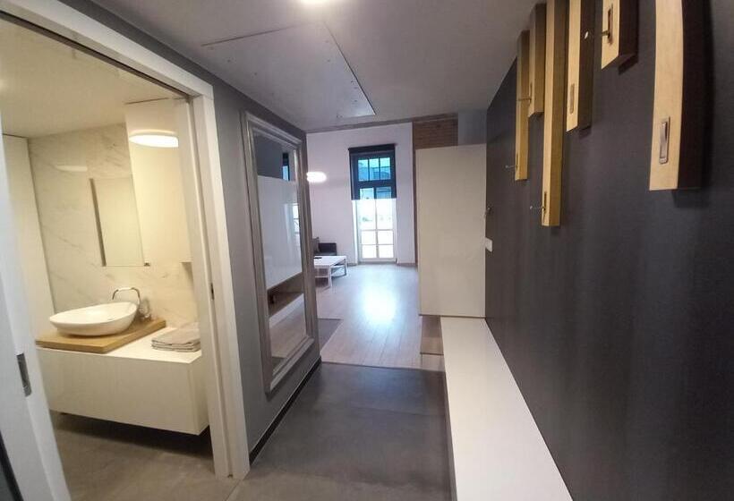 پانسیون Entrez Apartments 4 City Centre