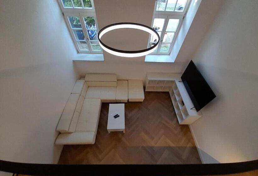 پانسیون Entrez Apartments 4 City Centre