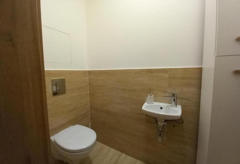 پانسیون Entrez Apartments 4 City Centre