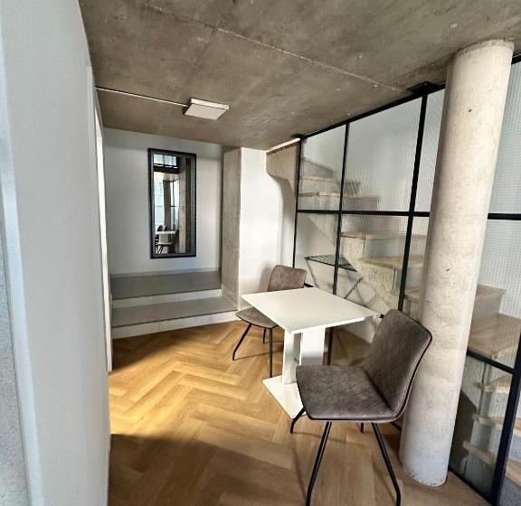 پانسیون Entrez Apartments 4 City Centre