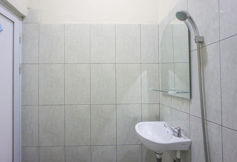 هاستل Sapo Rumbia By Oyo Rooms