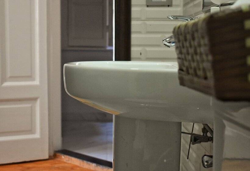 هتل Columbia Downtown Cairo