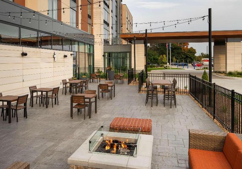 فندق Hilton Garden Inn Milwaukee Brookfield Conference Center, Wi