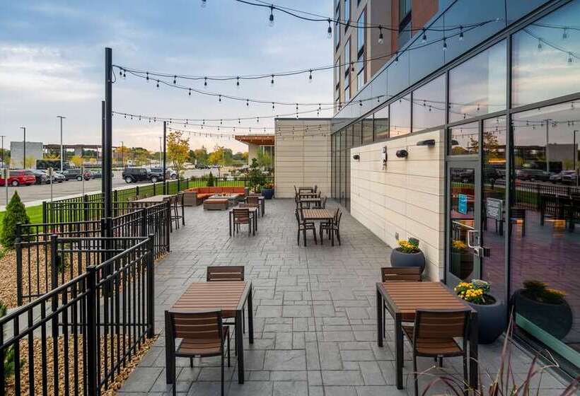 فندق Hilton Garden Inn Milwaukee Brookfield Conference Center, Wi