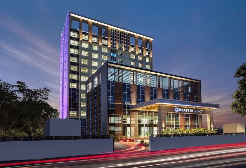 ホテル Hyatt Regency Thrissur