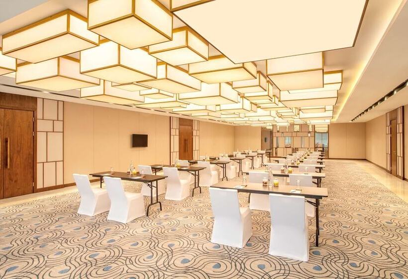 ホテル Hyatt Regency Thrissur