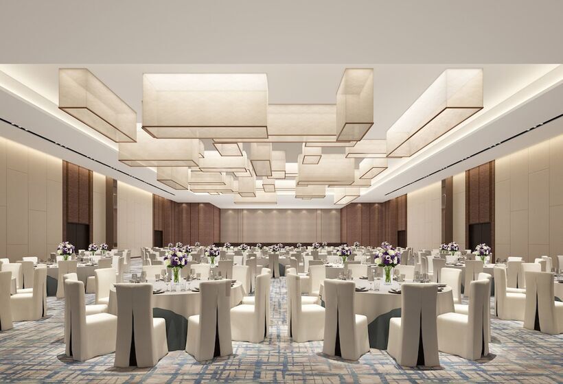 ホテル Hyatt Regency Thrissur