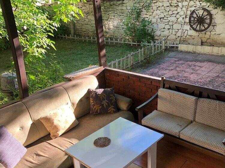 فندق Mutaflar Konagi