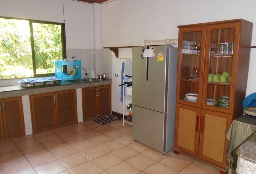 بنسيون Baan Coconut