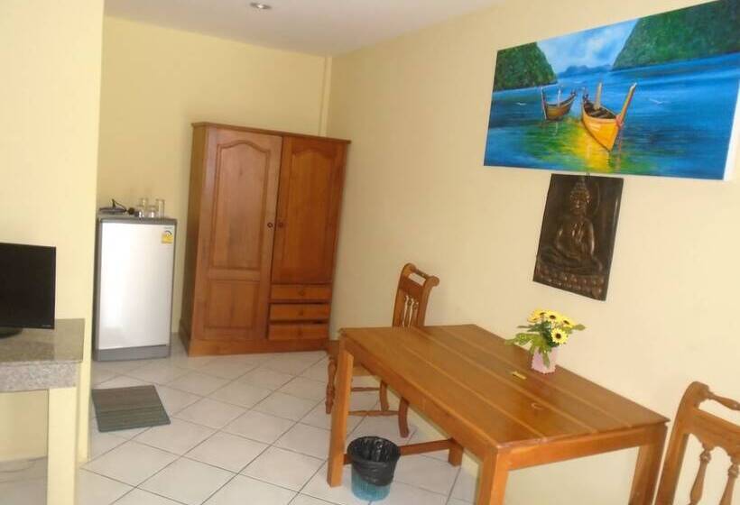 פנסיון Baan Coconut