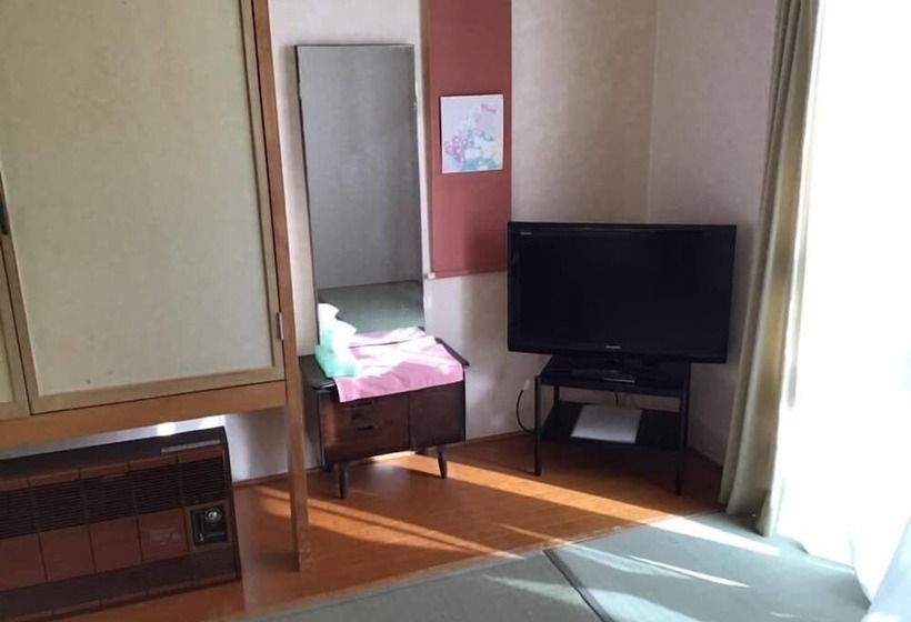 بنسيون Merry King's