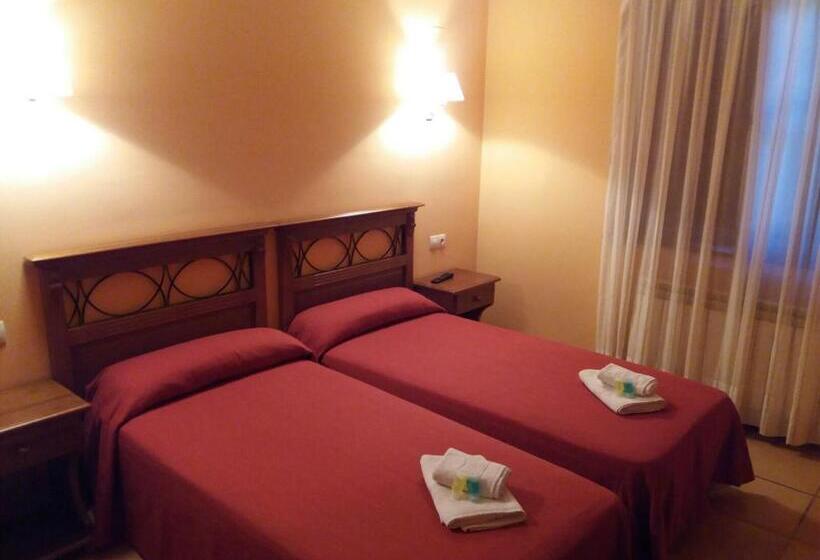 فندق صغير Hospedería Prepirineo