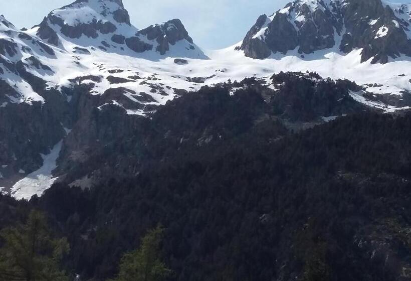 فندق صغير Hospedería Prepirineo