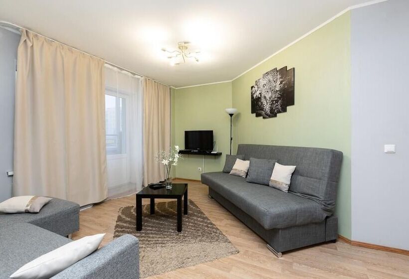 Apartment Etazhydaily Soyuznaya Shchorsa