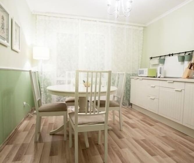 Apartment Etazhydaily Soyuznaya Shchorsa