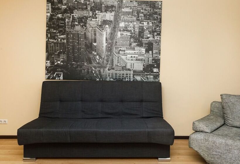 Apartment Etazhydaily Soyuznaya Shchorsa