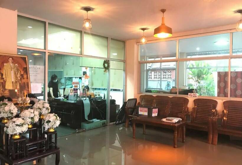 فندق Areechon Apartment