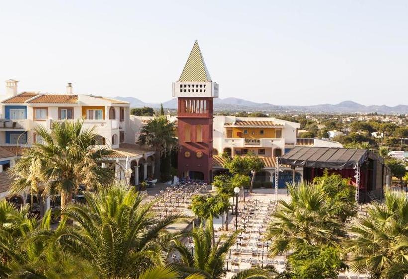 Отель Blau Punta Reina Junior Suites