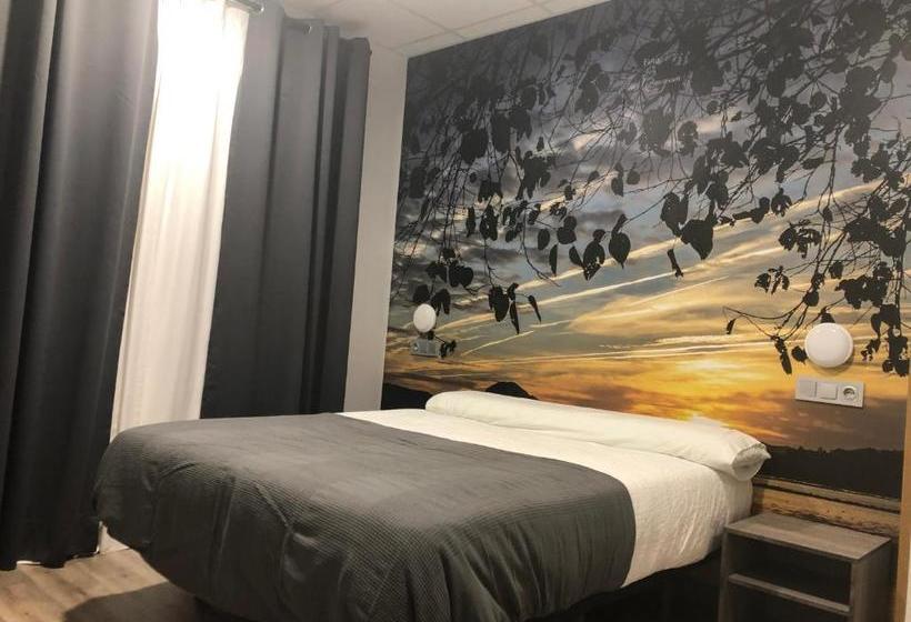 هتل Hostel El Paloma