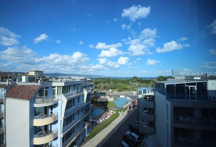 Menada Apartments In Rainbow 1 Complex