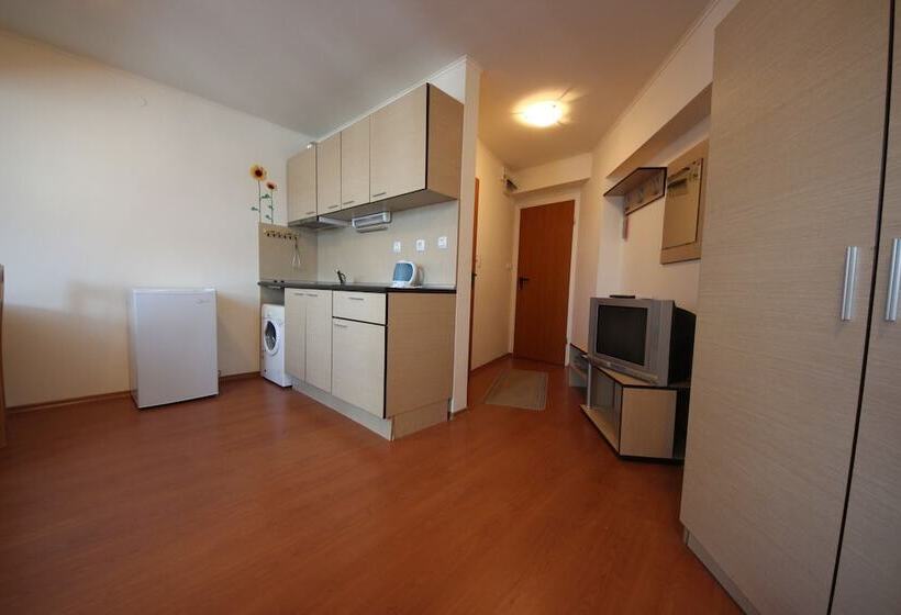 Menada Apartments In Rainbow 1 Complex