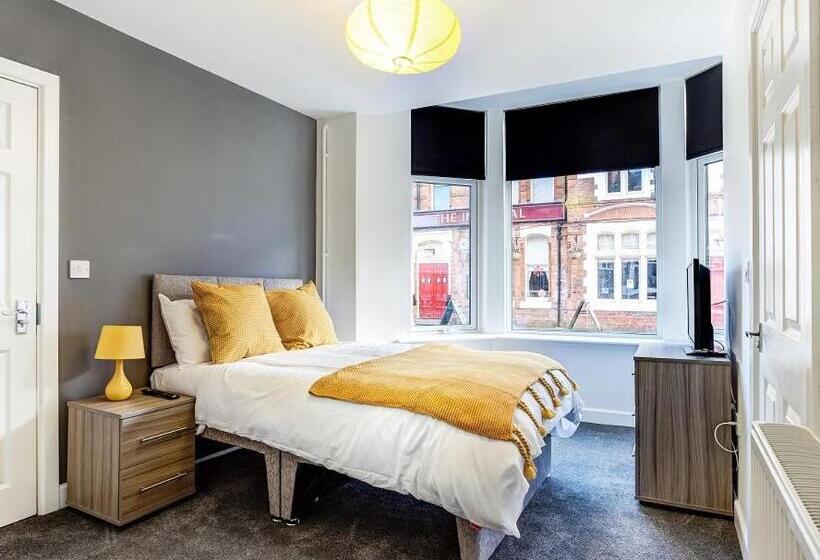 פנסיון Townhouse Plus @ 166 Edleston Road Crewe