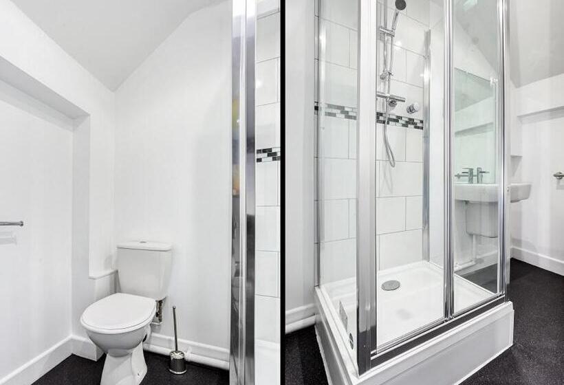 פנסיון Townhouse Plus @ 166 Edleston Road Crewe