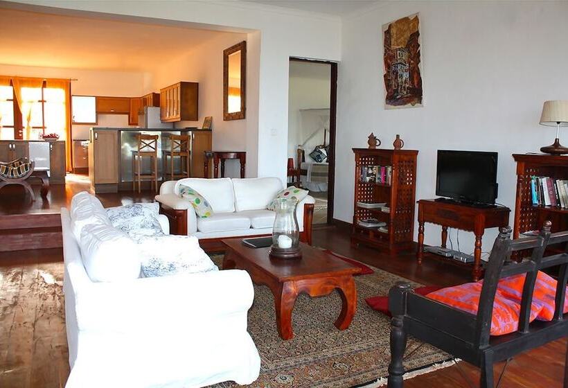 Villa Paradise On The Ocean