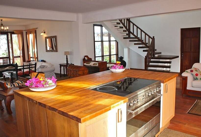 Villa Paradise On The Ocean