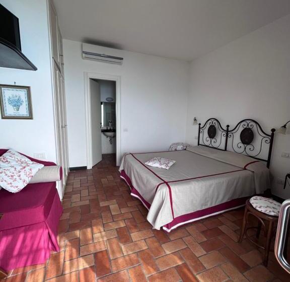 هتل La Giada Del Mesco