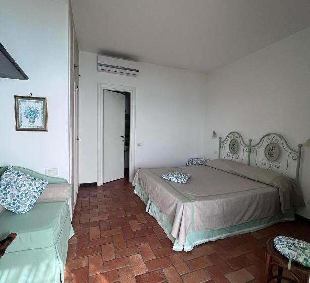 هتل La Giada Del Mesco