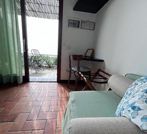 هتل La Giada Del Mesco