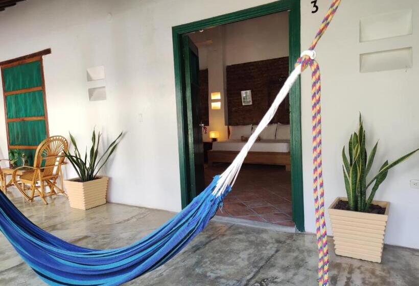 فندق Nieto Mompox, Ubicado En El Corazón Del Centro Histórico, Frente Al Rio Magdalena En Zona De Malecón