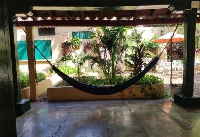 فندق Nieto Mompox, Ubicado En El Corazón Del Centro Histórico, Frente Al Rio Magdalena En Zona De Malecón