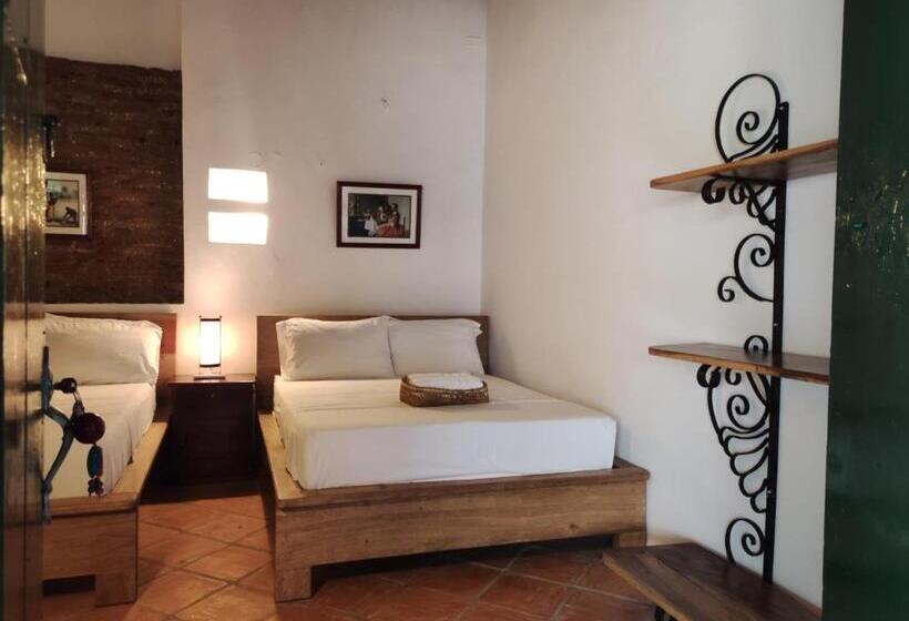 فندق Nieto Mompox, Ubicado En El Corazón Del Centro Histórico, Frente Al Rio Magdalena En Zona De Malecón