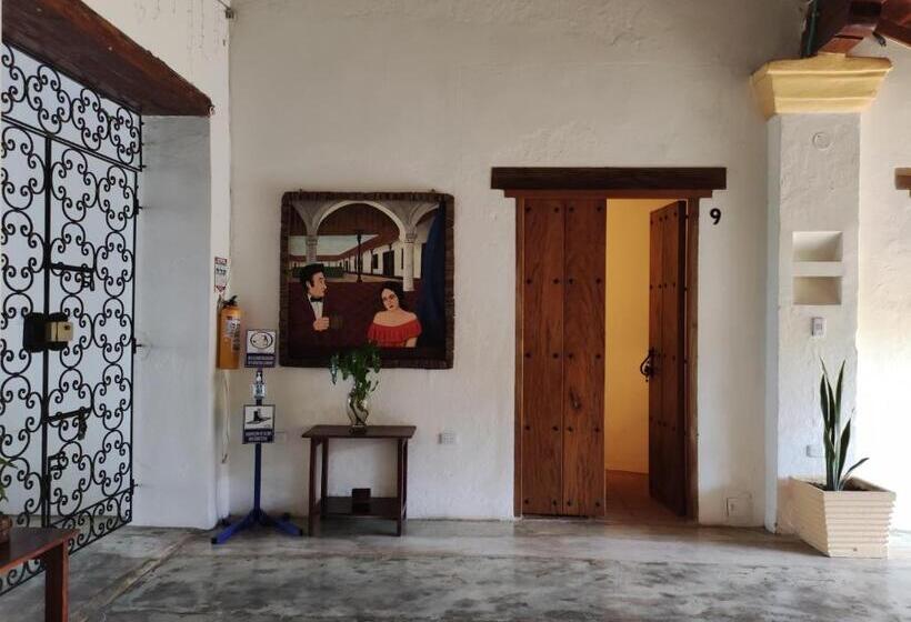 فندق Nieto Mompox, Ubicado En El Corazón Del Centro Histórico, Frente Al Rio Magdalena En Zona De Malecón