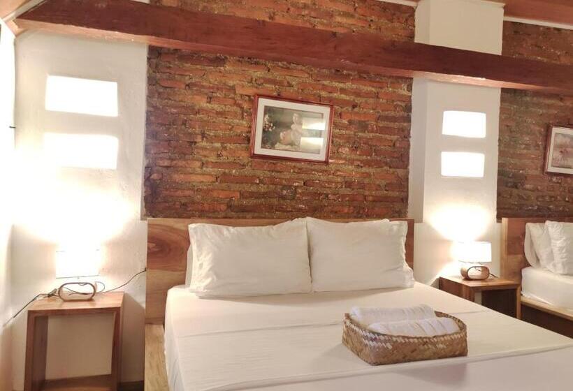 فندق Nieto Mompox, Ubicado En El Corazón Del Centro Histórico, Frente Al Rio Magdalena En Zona De Malecón