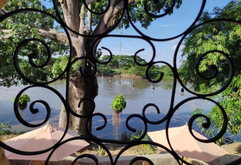 فندق Nieto Mompox, Ubicado En El Corazón Del Centro Histórico, Frente Al Rio Magdalena En Zona De Malecón