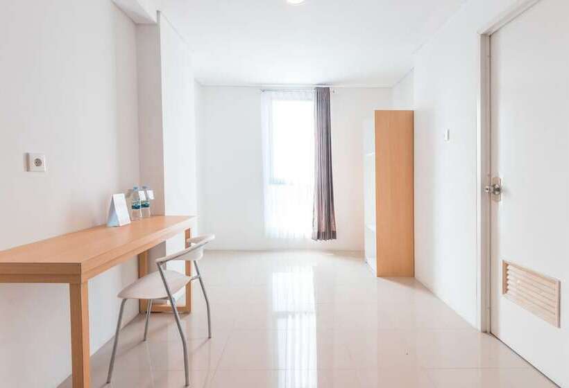 ホテル The Habitat By Oyo Rooms