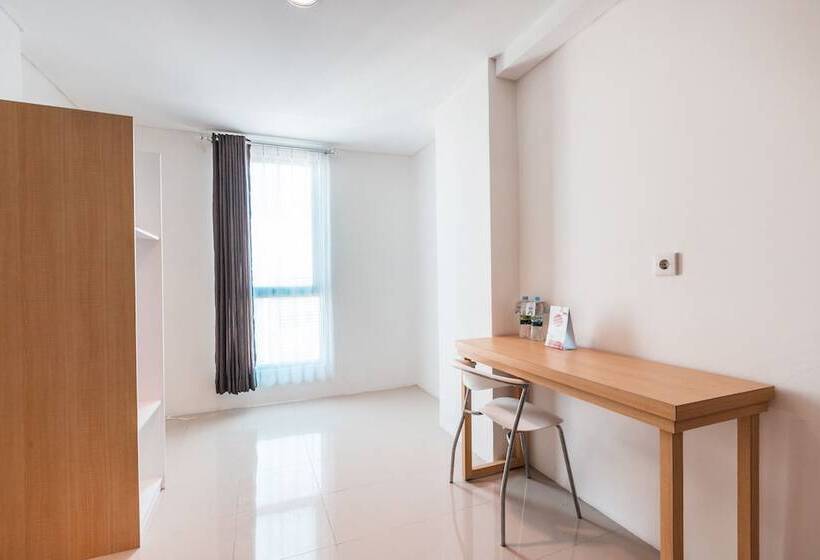 ホテル The Habitat By Oyo Rooms