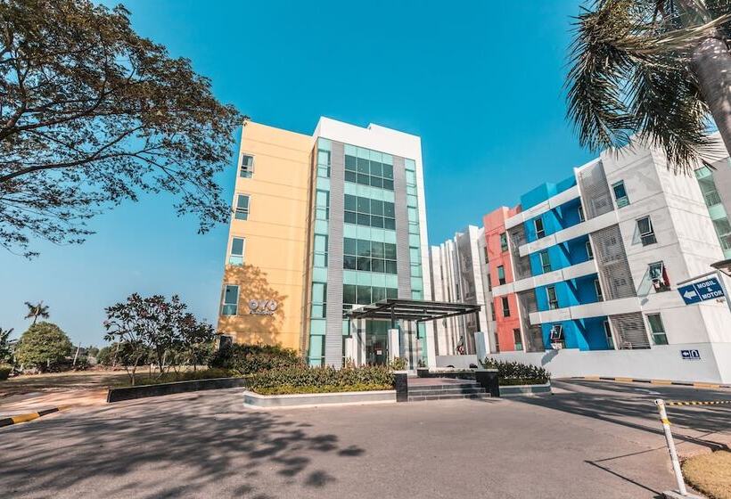 ホテル The Habitat By Oyo Rooms