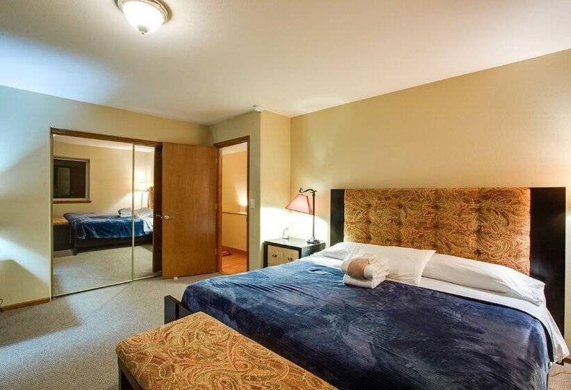 29sl   Hot Tub   Sauna   Bbq   Shuffle Board   Sleeps 11