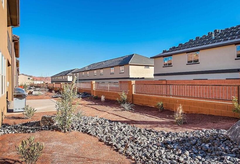 Cloud Nine #104 By Redawning