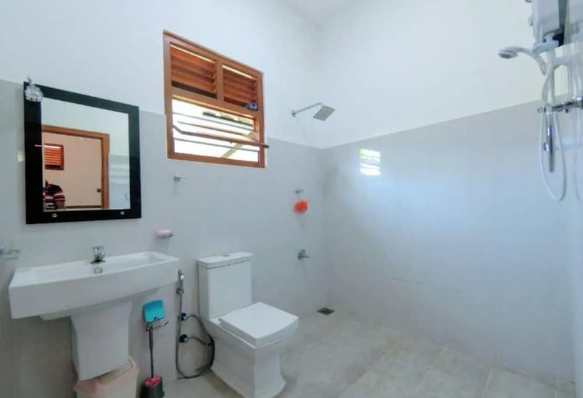 Cocos Villa Hikkaduwa