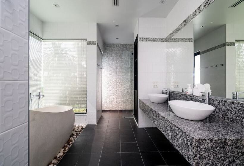 Diamond Villas Bangtao