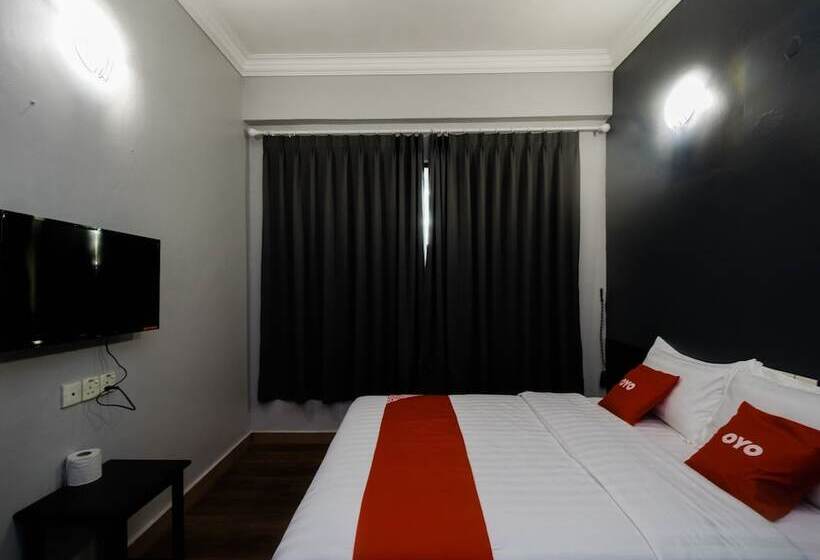 Dung Fang Hotel By Oyo Rooms