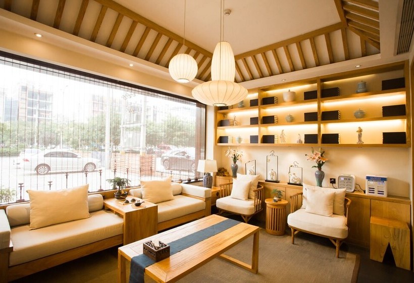 Отель Qianna Chengji