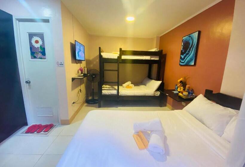 בית מלון כפרי Sukhavati Inn