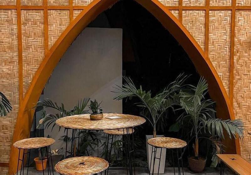 هتل Tropical Temple Siargao Resort